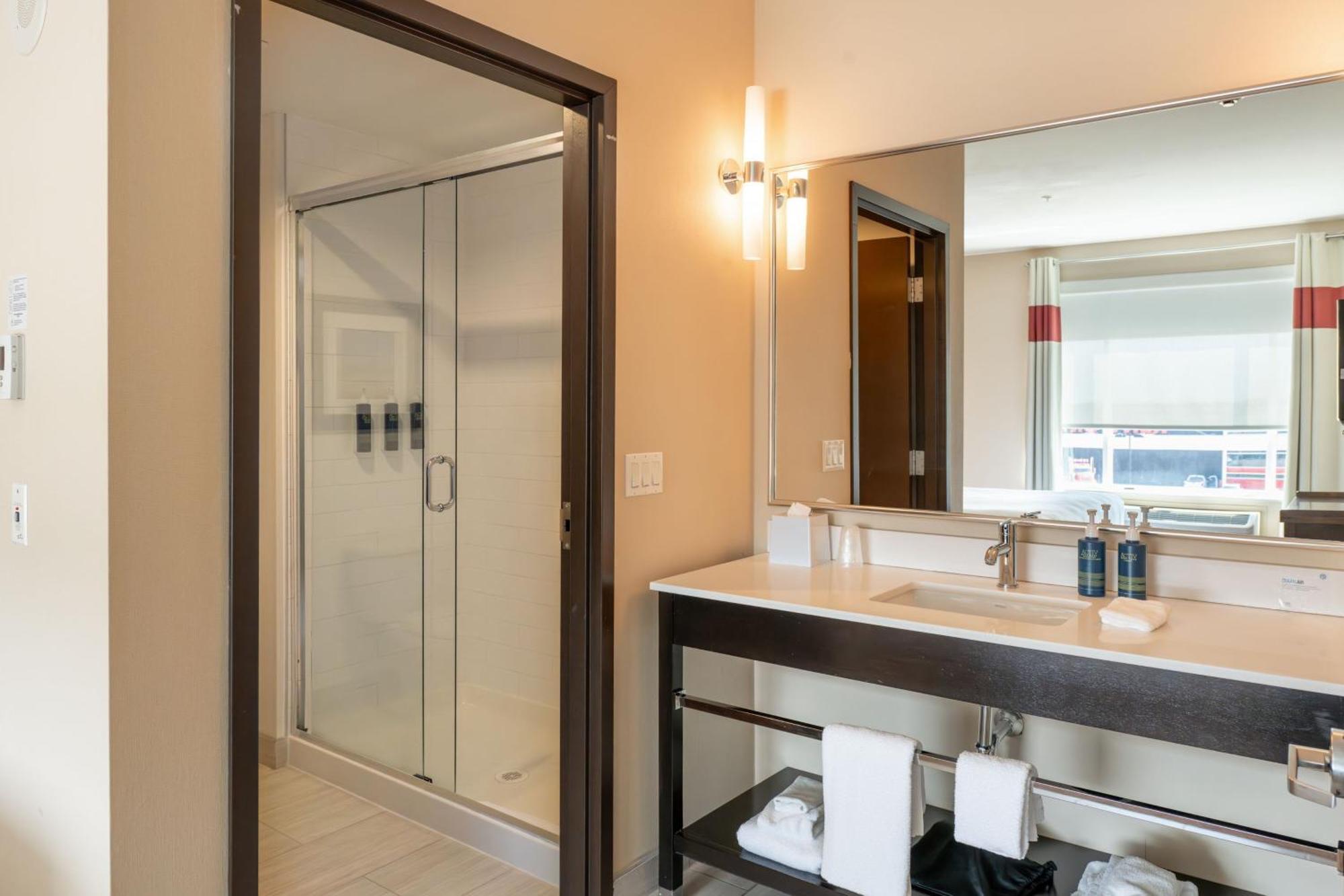 Four Points By Sheraton Edmonton International Airport Nisku Eksteriør billede